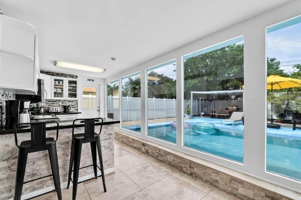 Bright 4 Bedrooms With Pool And Game Room Near Hard Rock Hollywood Exterior photo